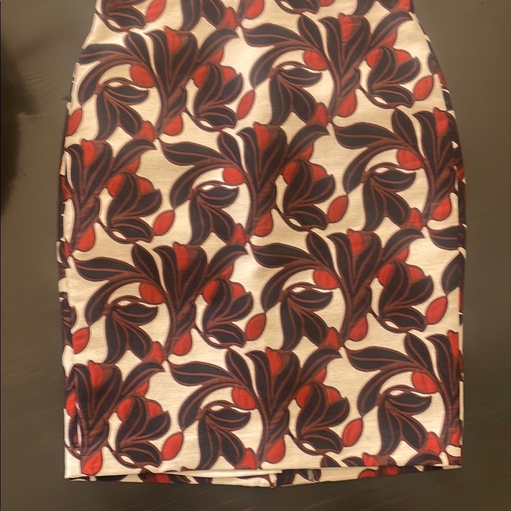 Ann Taylor Beautiful Structure Skirt